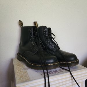 Doc Marten Originals